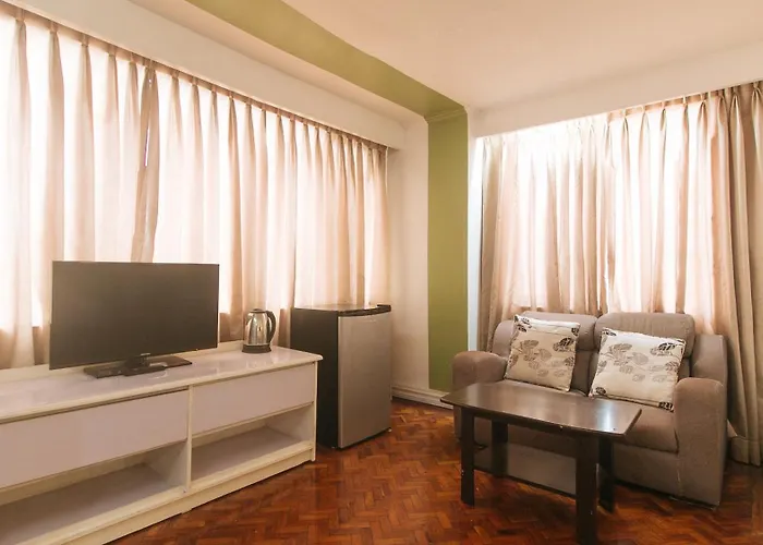 Comfy Kalaw By Reddoorz Manila