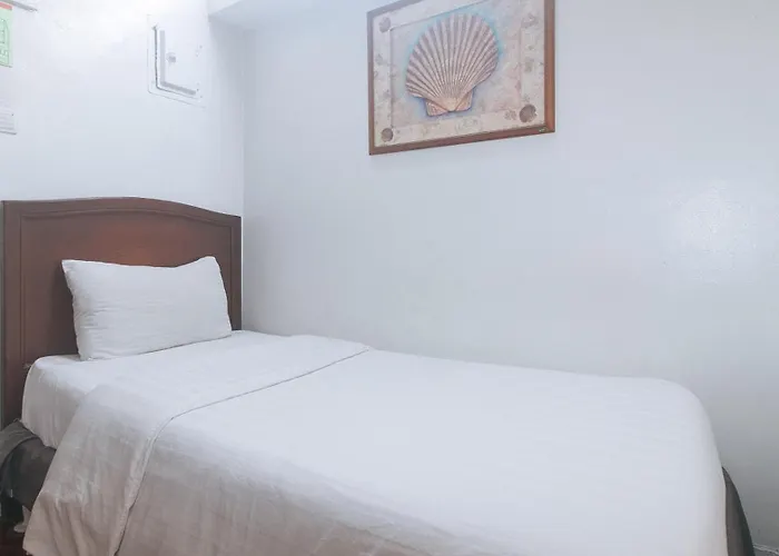 Comfy Kalaw By Reddoorz Manila